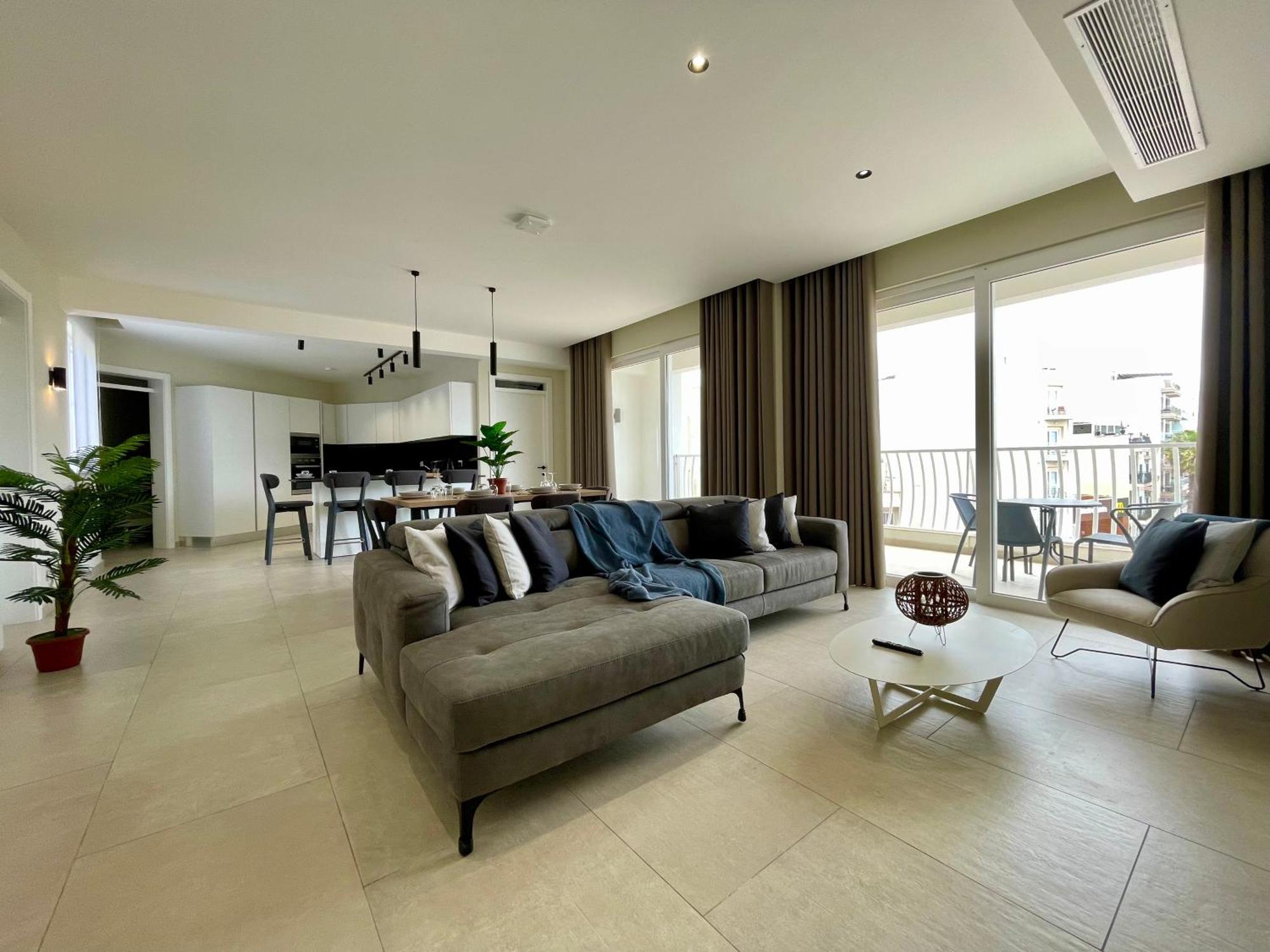 Bugibba Square Seafront Lux By Holi *